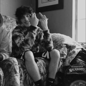 Meet your Posher, Logan